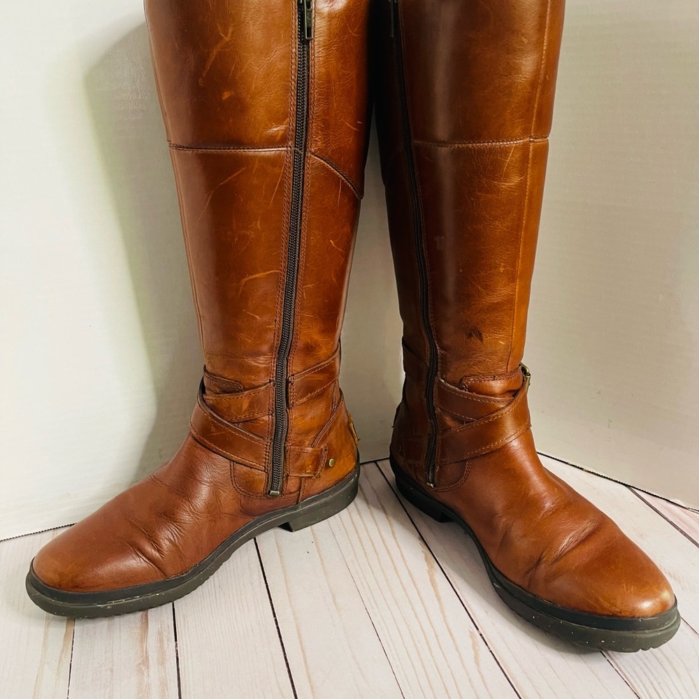 UGG AUSTRALIA LEATHER BOOTS - Picture 6 of 13